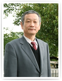 北陸学院長・理事長 楠本史郎