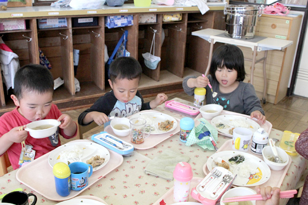 給食