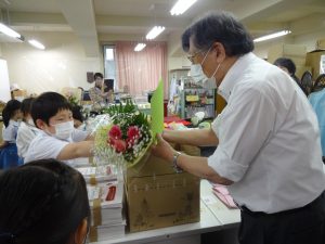 花の日 こどもの日礼拝 北陸学院小学校 花の日 こどもの日礼拝 北陸学院小学校