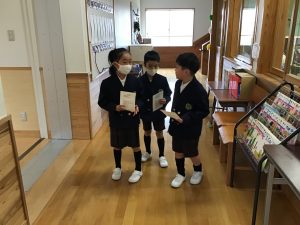 1年生　学校探検