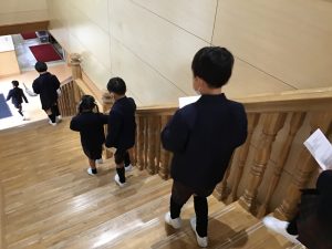 1年生　学校探検